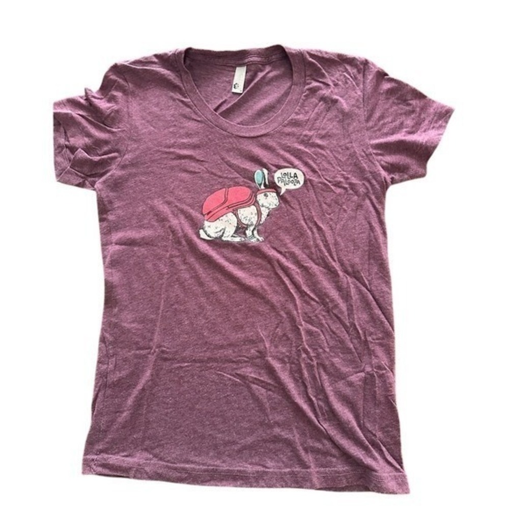 Lollapalloza Chicago‎ 2011 T-shirt 
Women's cut size medium